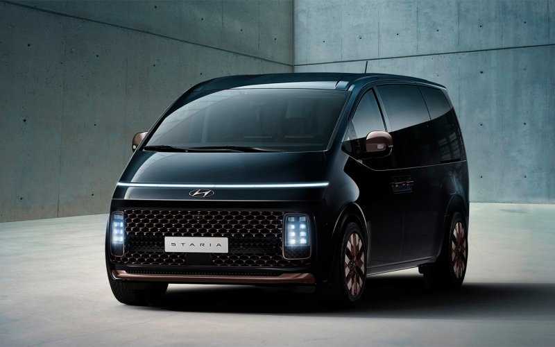 
            Hyundai показал 11-местный минивэн с дизайном космического корабля
        