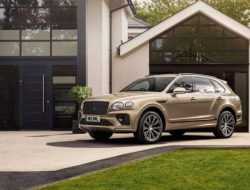 Bentley предложила 26 новых цветов кузова для обновлённой Bentayga