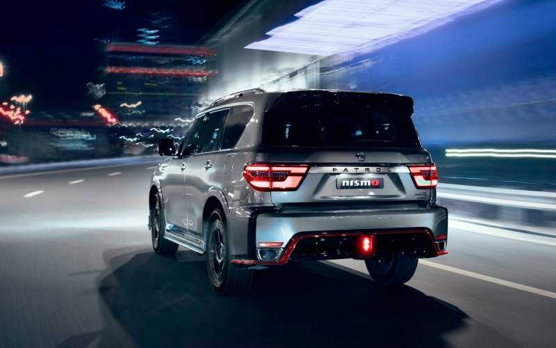 
            У Nissan Patrol появилась 428-сильная версия стоимостью около $100 тыс.
        