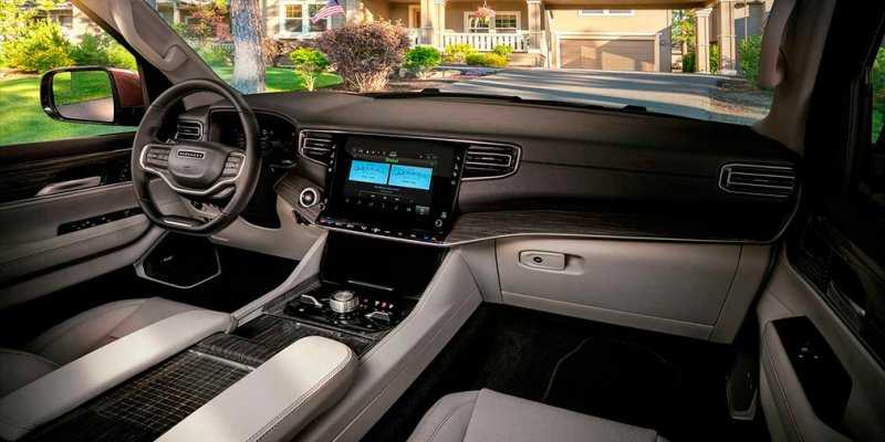 
            Jeep представил флагманские внедорожники Wagoneer и Grand Wagoneer
        