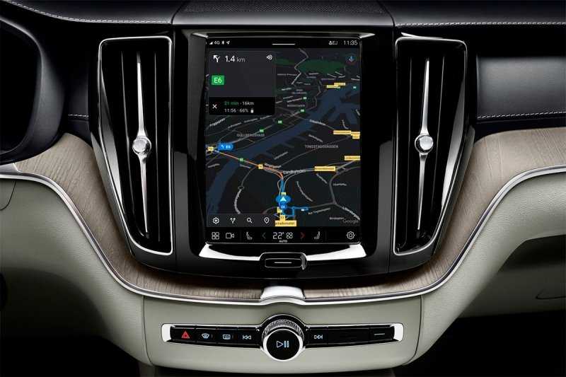 
            Volvo обновила кроссовер XC60
        