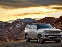Jeep объяснил, почему у внедорожников Wagoneer нет фирменного значка