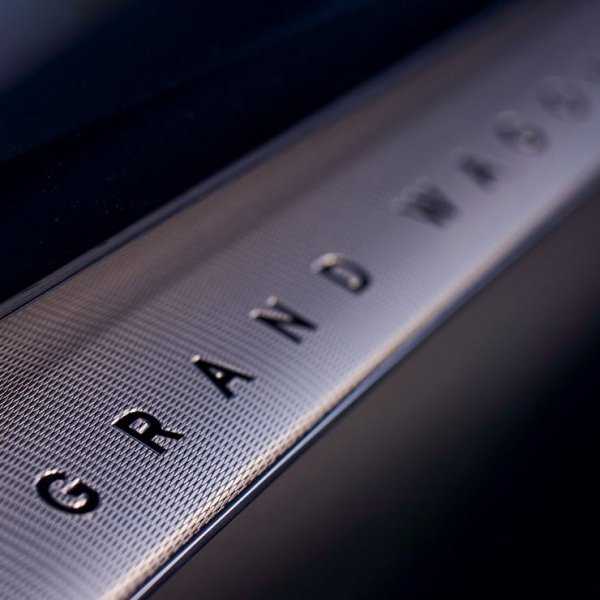 Jeep рассказал, когда ждать роскошный внедорожник Grand Wagoneer