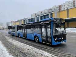КАМАЗ специально для Москвы сделал «толкающий» автобус-гармошку