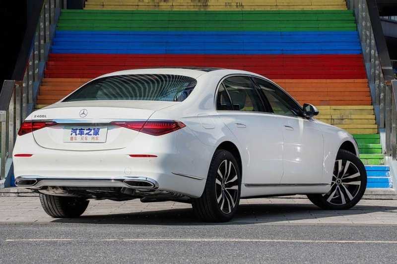 Mercedes-Benz S-Class обзавелся новой базовой версией и подешевел