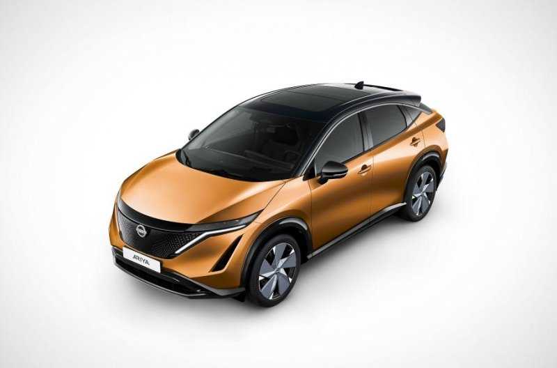 Nissan рассказал, в какие цвета будет красить электрокары Ariya