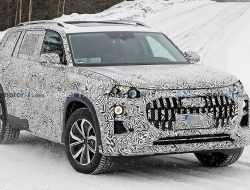 Новейший кроссовер Audi Q9 впервые замечен на тестах