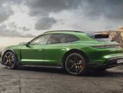 Porsche Taycan превратится в купе и кабриолет