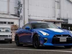 «Прощальная» версия суперкара Nissan GT-R станет гибридной