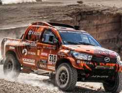 Раллийный Toyota Hilux продают по цене семи обычных пикапов