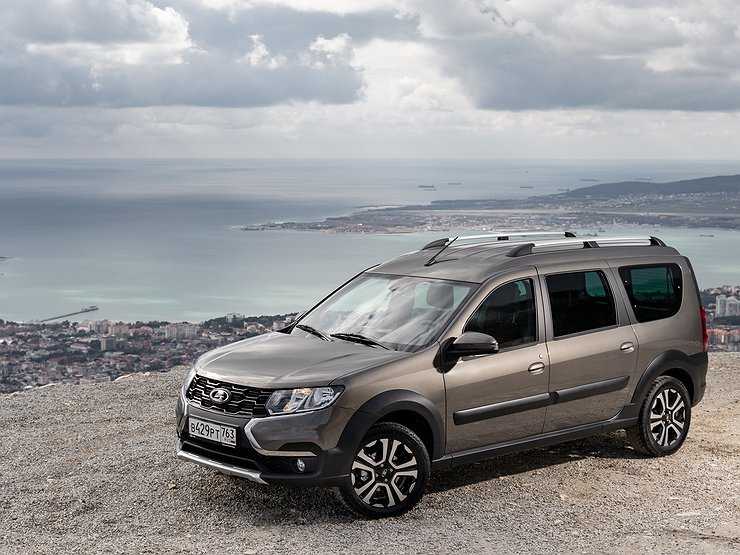 Разнорабочий или подкаблучник: тест-драйв нового LADA Largus