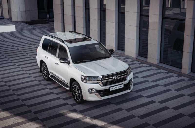 Toyota завершила прием заказов на старый Land Cruiser 200 в Японии