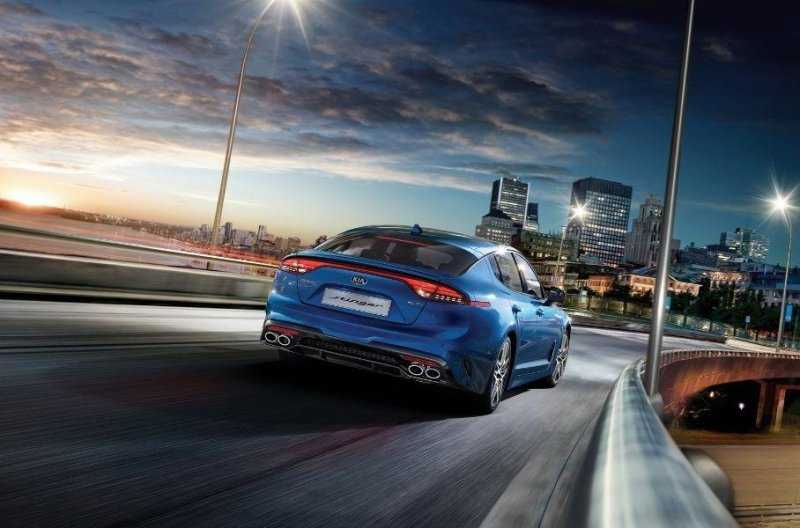 В России начались продажи обновленного Kia Stinger
