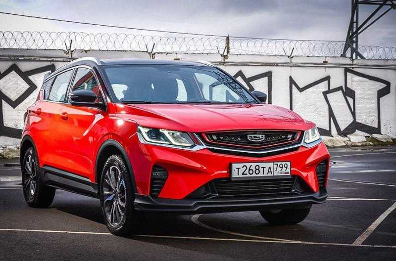 В России подорожали три кроссовера Geely
