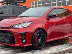 В России продают «заряженный» Toyota Yaris по цене нового Land Cruiser