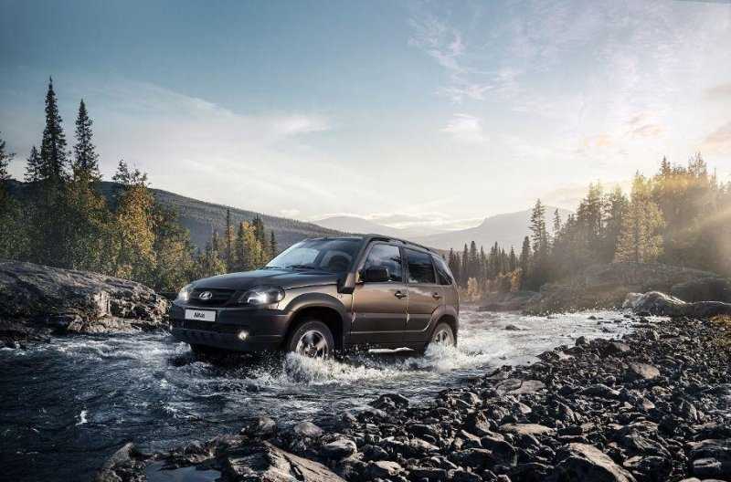 В России распродают остатки Lada Niva со старым дизайном