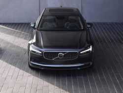 Volvo сократит линейку седанов и универсалов ради кроссоверов