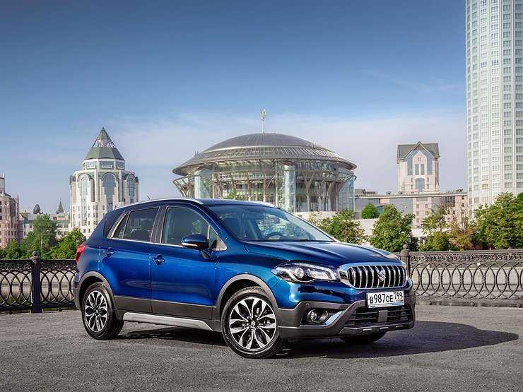За что любят и ненавидят кроссовер Suzuki SX4