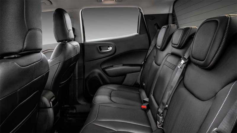 
            Fiat обновил свою самую большую легковушку
        