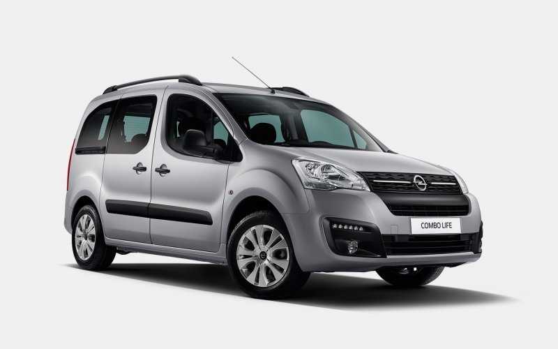 
            Opel назвал стоимость нового компактвэна российского производства
        