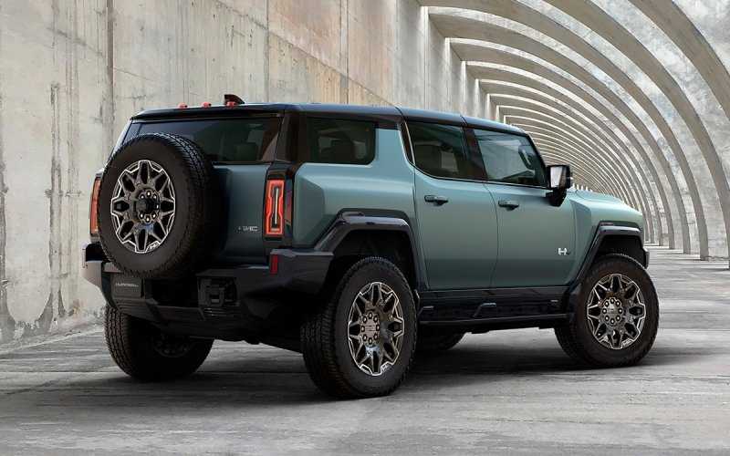 
            GMC представила возрожденный внедорожник Hummer EV
        
