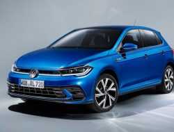 Volkswagen Polo получил внешность в стиле Golf и матричные фары