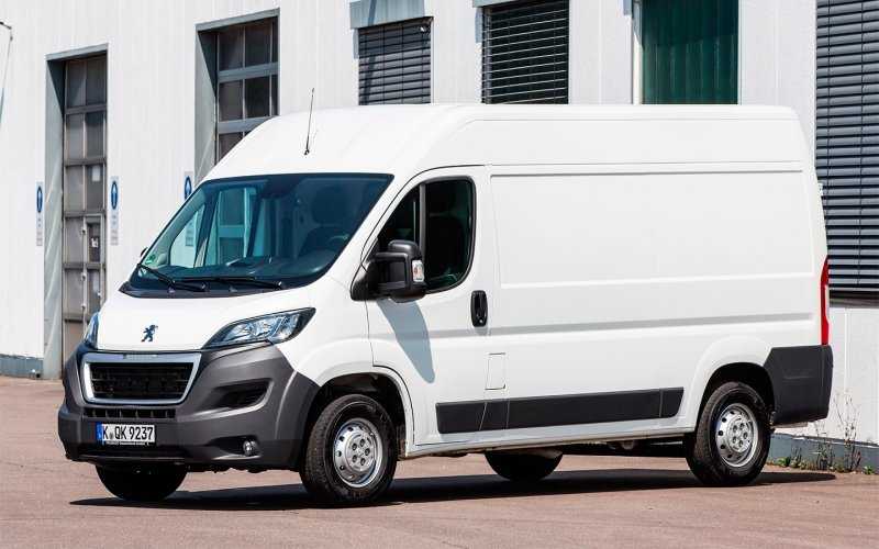 
            В России отзовут фургоны Peugeot и Citroen из-за проблемной подвески
        