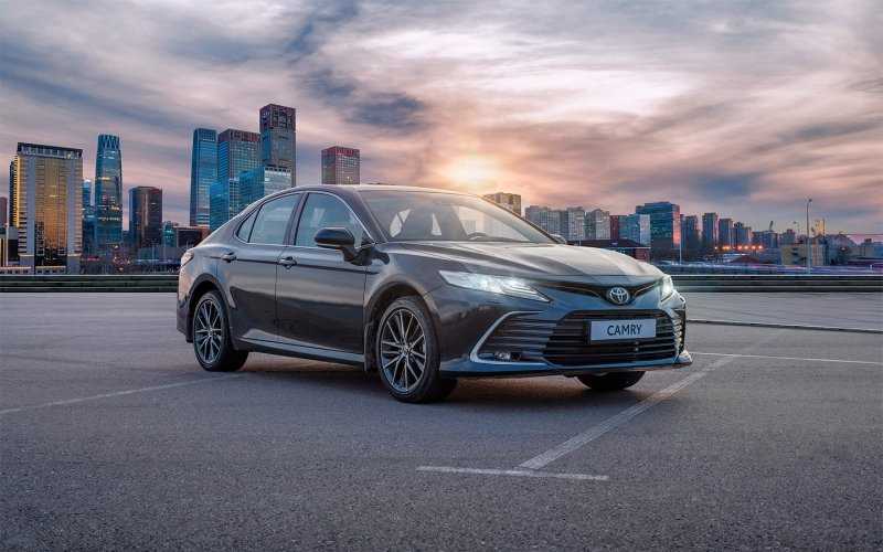 
            Toyota начала российские продажи новой Camry
        