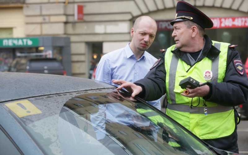 
            ГИБДД пообещала массовые рейды против тонировки
        