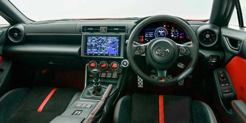 
            Спорткупе Toyota 86 получило более мощный мотор со сменой поколения
        