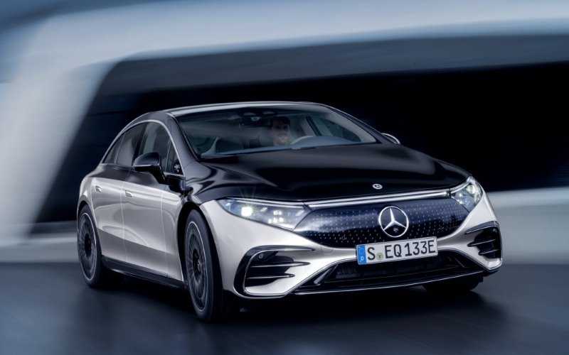 
            Mercedes-Benz EQS: 350 сенсоров, автопилот и запас хода 770 км
        