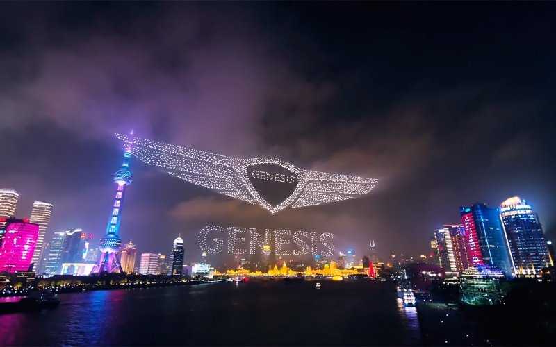 
            Genesis показал свои автомобили с помощью 3 тысяч дронов. Видео
        