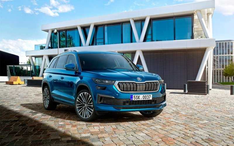 
            Штраф 300 000 руб., откровения ГИБДД и новая Vesta. Автоновости недели
        