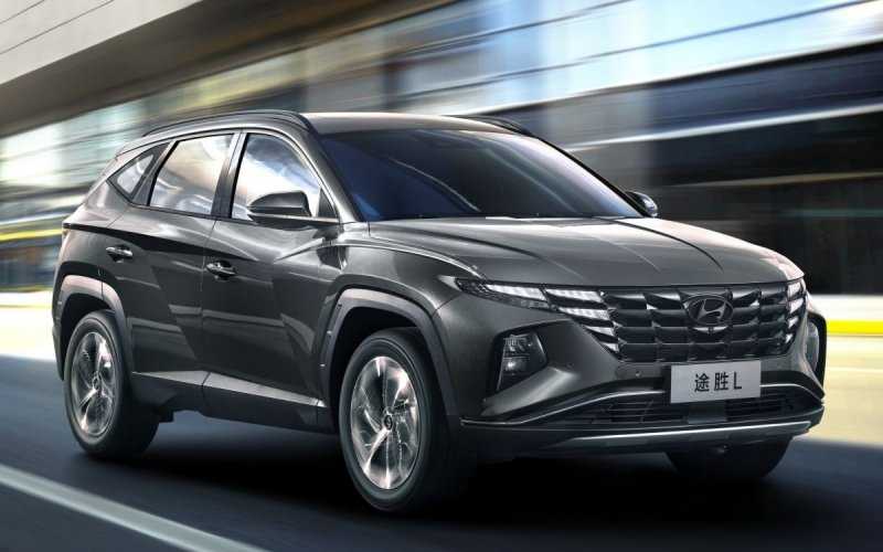 
            У нового Hyundai Tucson появилась удлиненная версия с 200-сильным мотором
        