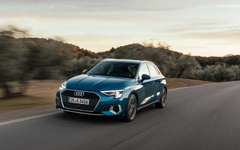 
            Audi начала российские продажи A3 нового поколения
        