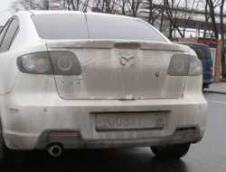 Суд лишил водителя прав за грязные номера