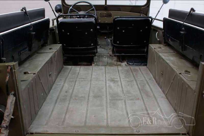 
            В Нидерландах выставили на продажу советский внедорожник за &euro;13 тыс.
        