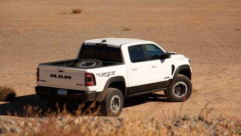 
            Hennessey переделал пикап Ram в 1000-сильный внедорожник
        