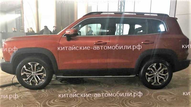 
            Внедорожники «Большой пес» и «Танк» от Haval в России: первые фото
        