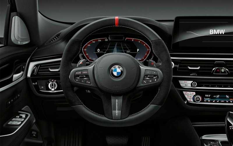
            Автомобили BMW научились предупреждать о дорожных камерах в России
        