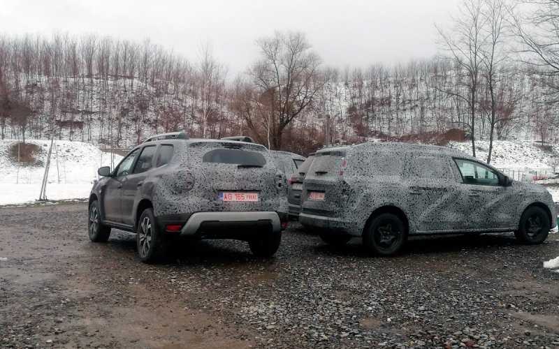 
            Начались испытания семиместного кроссовера Renault Grand Duster
        