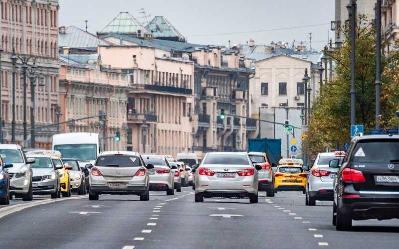 
            Власти решили опробовать &laquo;народный каршеринг&raquo; на друзьях автовладельцев
        