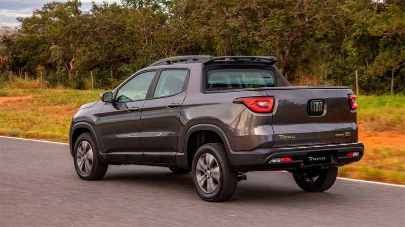 
            Fiat обновил свою самую большую легковушку
        