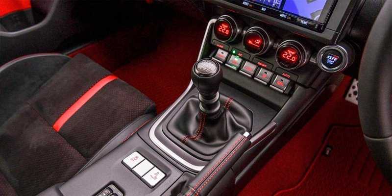 
            Спорткупе Toyota 86 получило более мощный мотор со сменой поколения
        