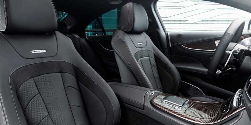 
            Mercedes представил обновленный CLS. До России седан доберется в июле
        