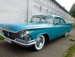Американский седан 50-х годов Buick LeSabre решили продать за ₽6 млн