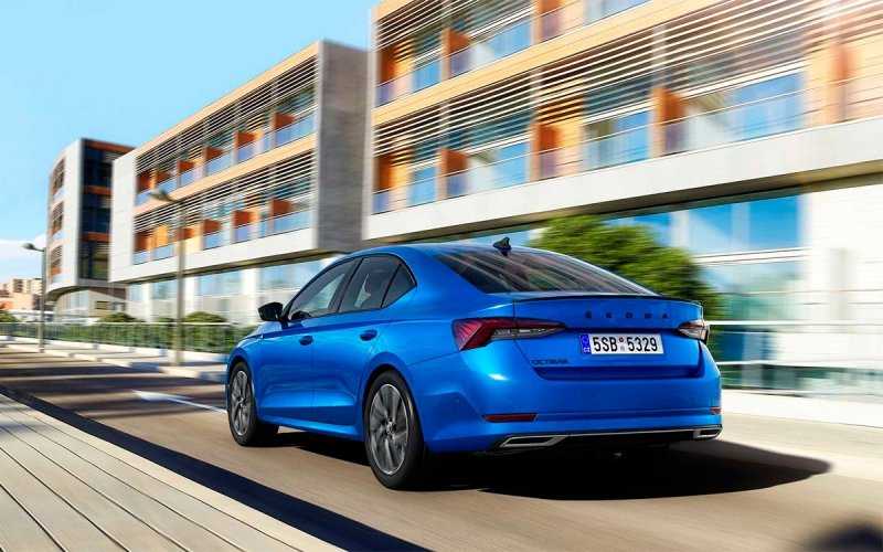 
            У новой Skoda Octavia появилась спортивная версия
        