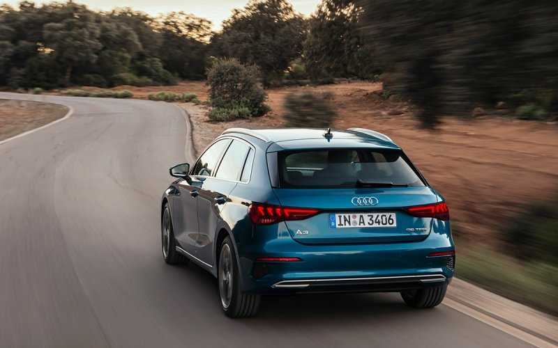 
            Audi начала российские продажи A3 нового поколения
        