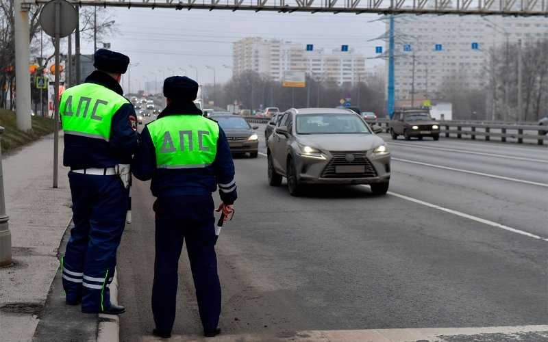 
            ГИБДД попросила граждан сообщать о пьяных водителях
        