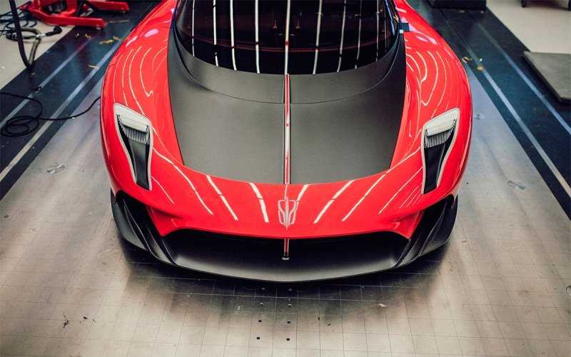 
            Китайская Hongqi представила сверхмощный гибридный гиперкар
        